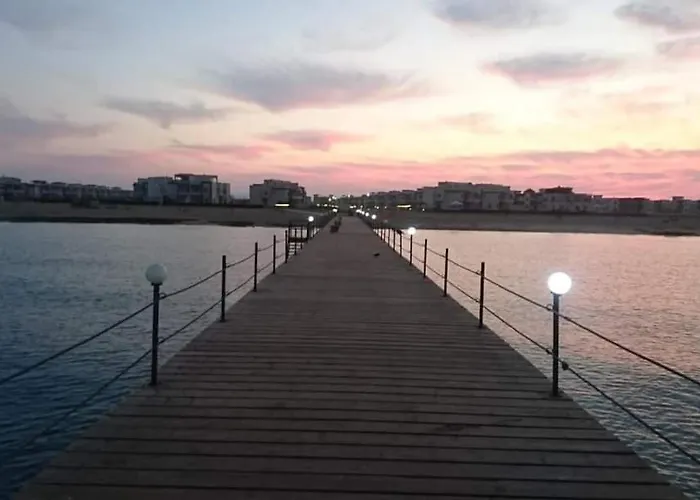 Apartment White On The Sea *